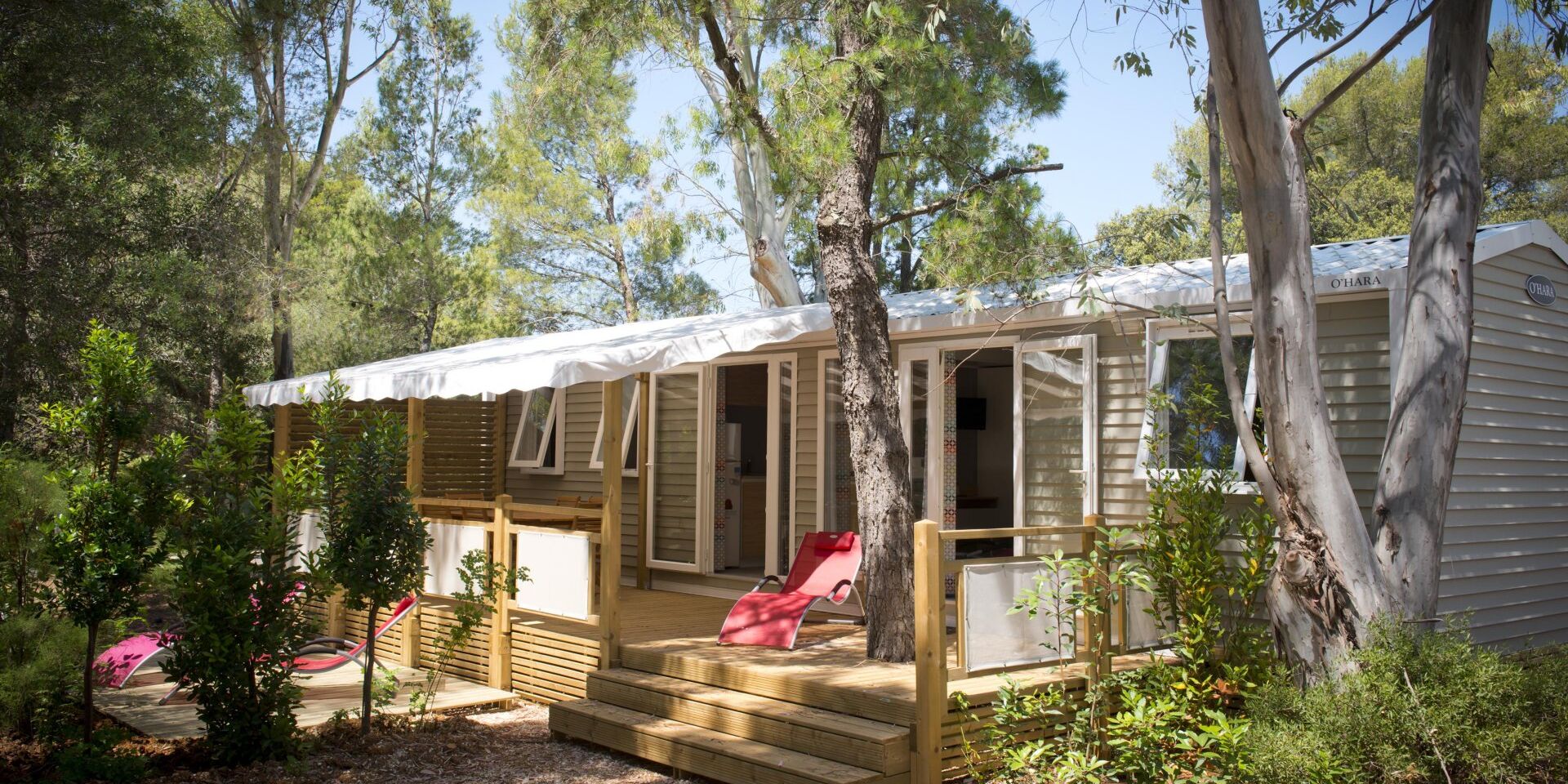 Mobile-home luxe très équipé en camping dans le Var