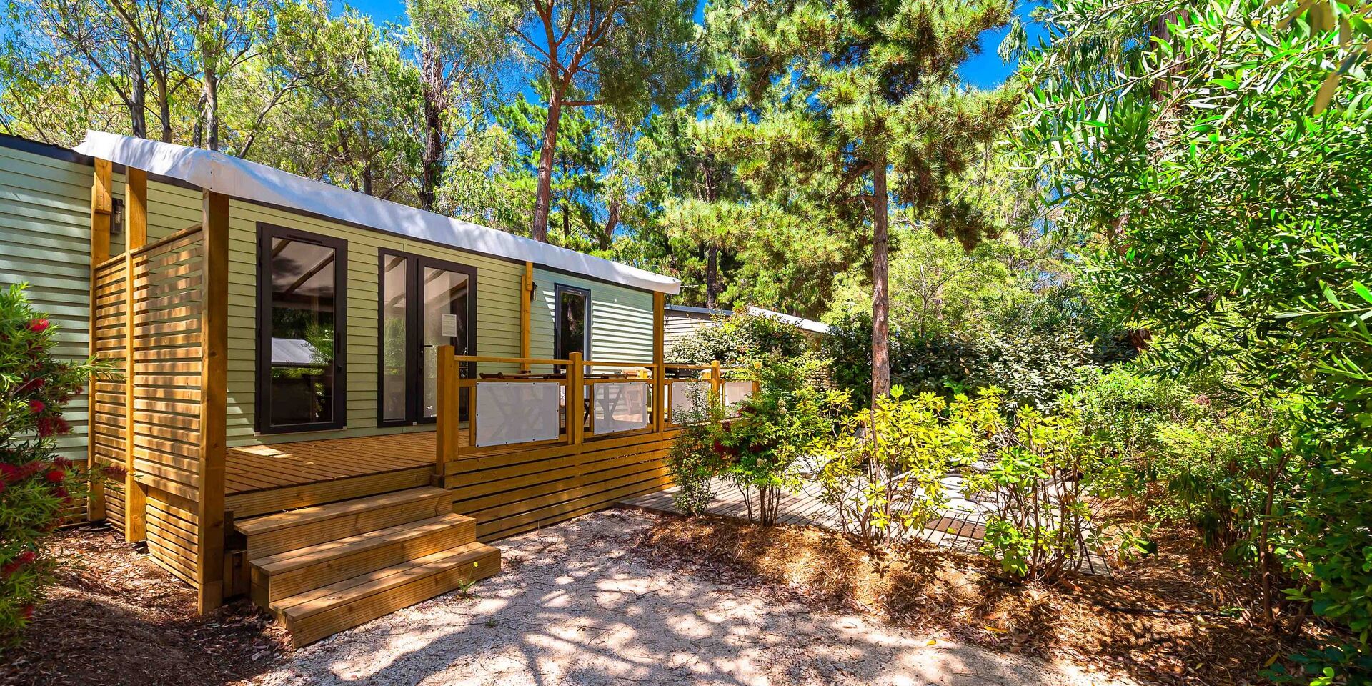 Camping entre Hyères et La Londe au coeur de la nature, arboré et boisé