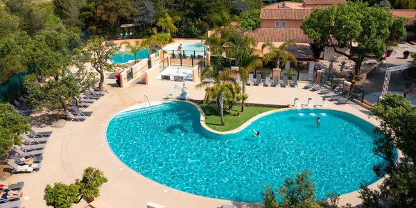 Piscines chauffées & Parc aquatique