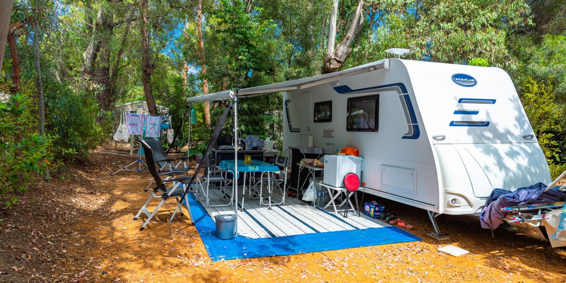 Emplacement caravane camping pas cher en bord de mer