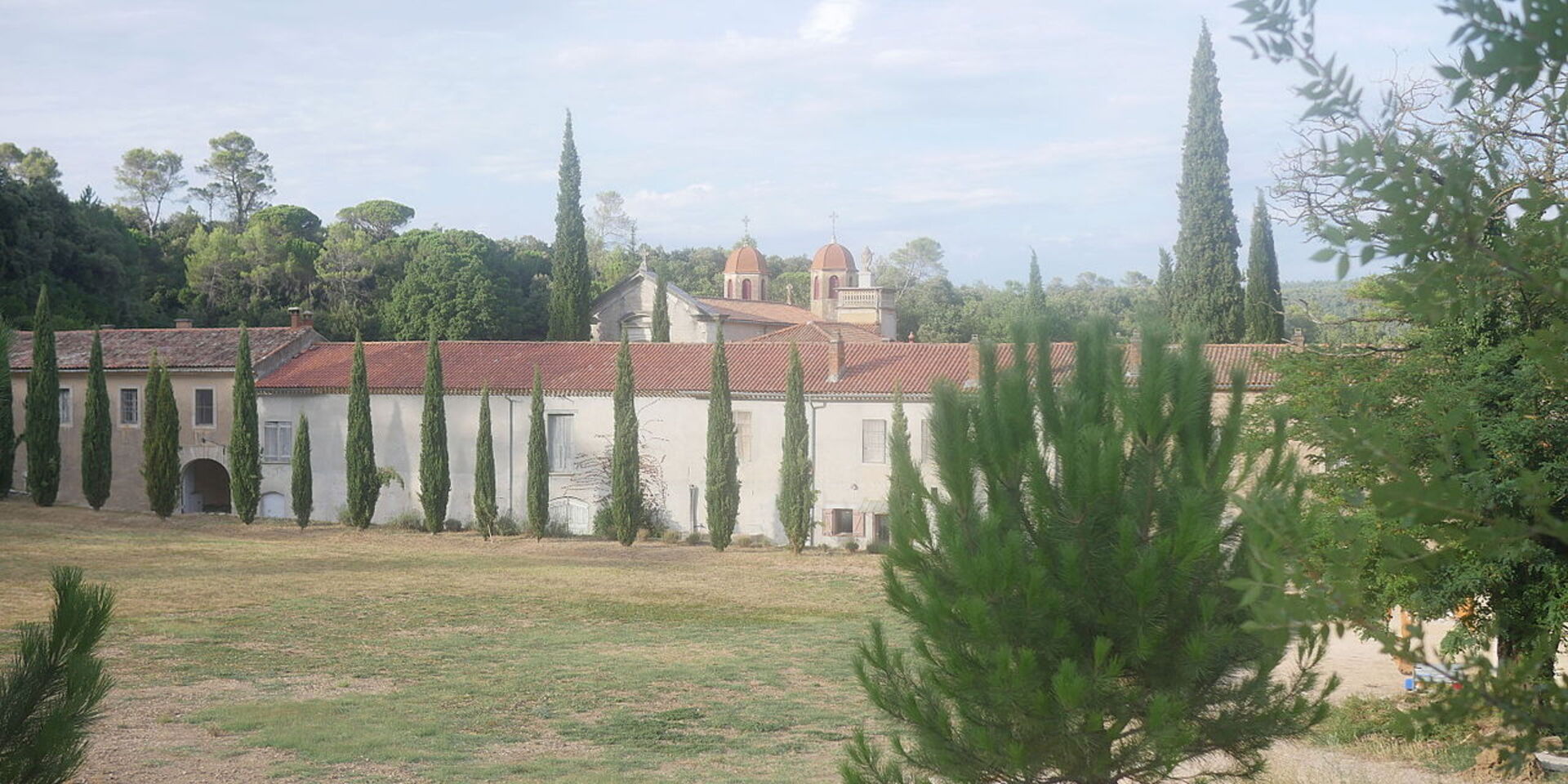 Monastère chartreux en Provence